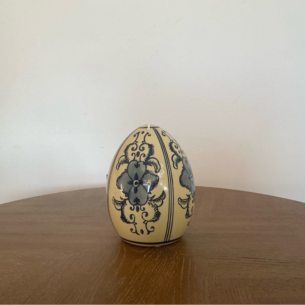 Vintage Hand-Painted Ceramic Decorative Egg | Blue Floral Design - Picture 2 of 4